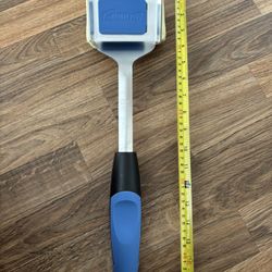 17” Steam Grill Magic Brush — Extra Long Handle  