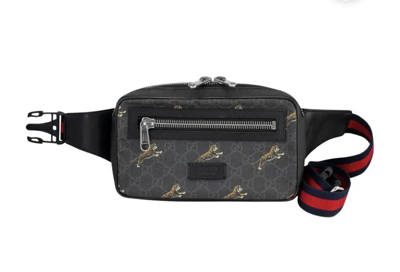 Gucci GG Tigers Black Leather Bestiary Belt Bag
