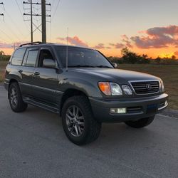 2000 Lexus LX