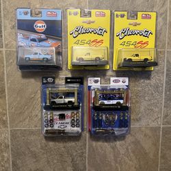 M2’s 1/64 With Chases And Raw 