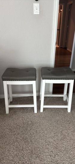 Bar tables