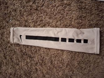 White Nike arm sleeve new