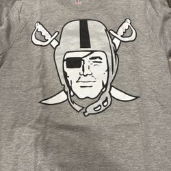 PIRATE LOGO TEE Size Ladies Large