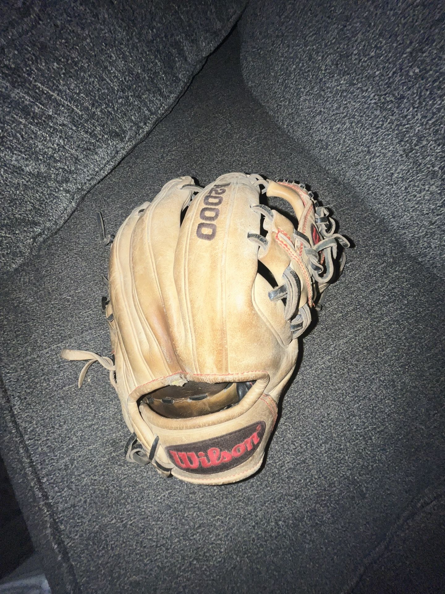Wilson A2000 Worn Baseball Glove