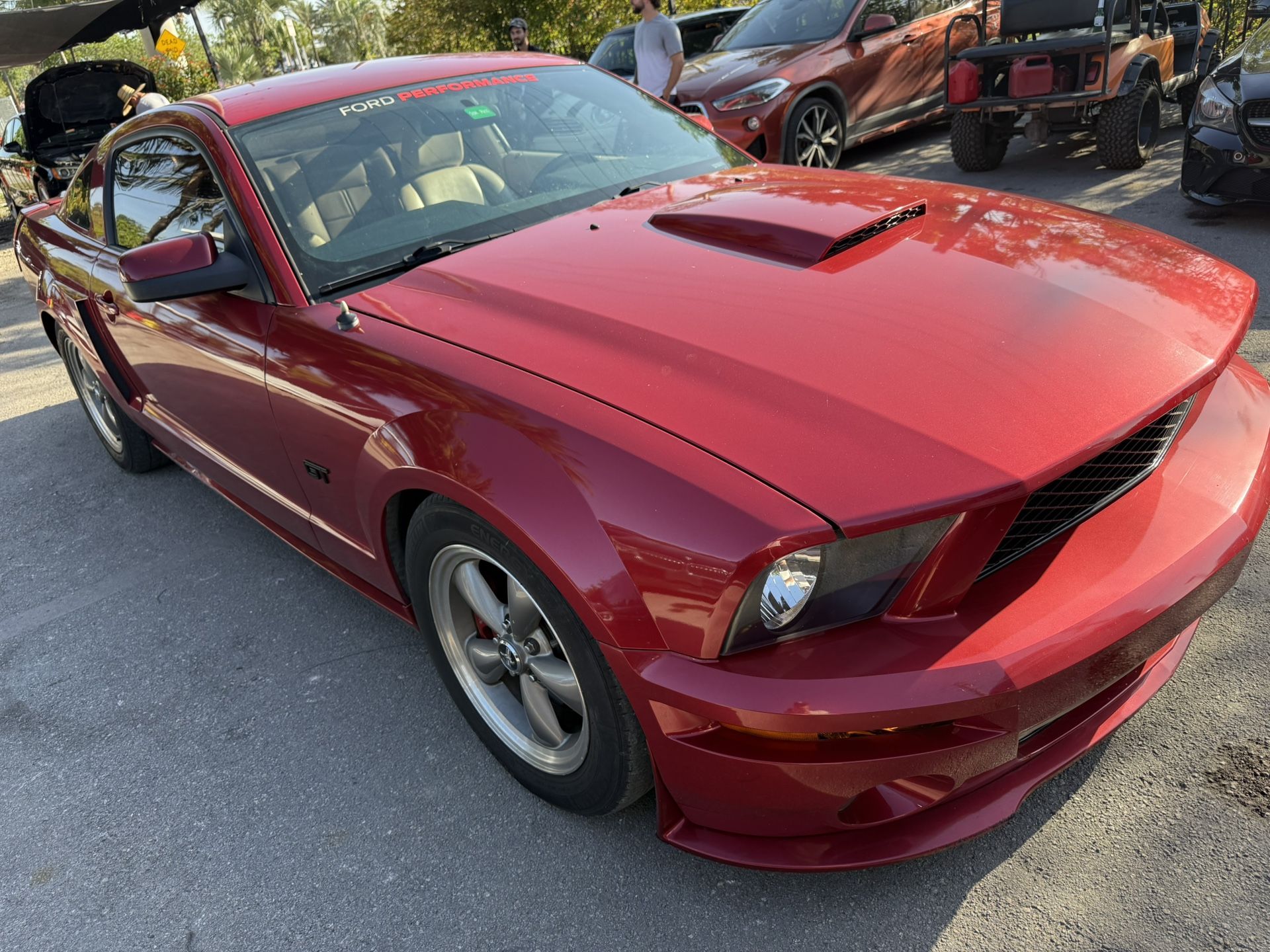 FORD MUSTANG GT
