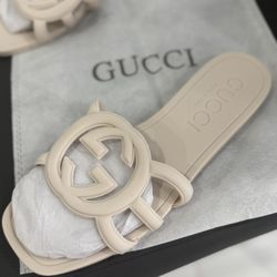 Women White Gucci Rubber Sandals Size 38 