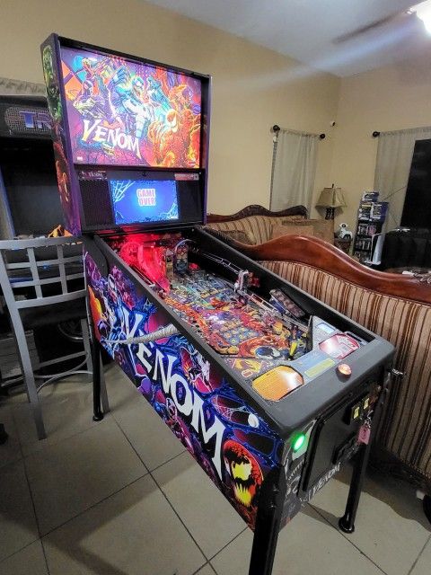 Venom Pro Pinball Machine