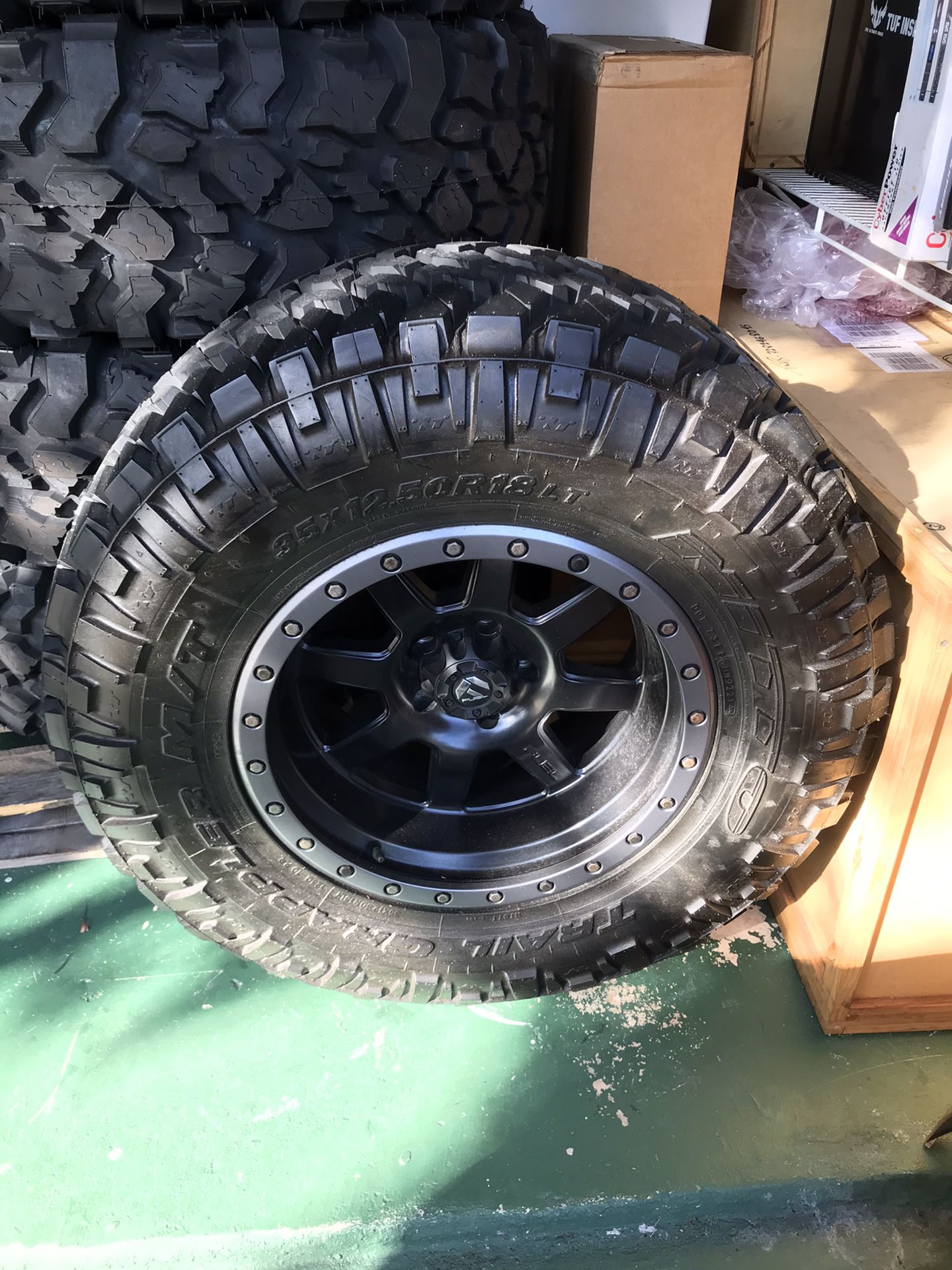 ONE (just one) Nitto Trail Grappler 35x12.5 R18 Like new with Fuel wheel