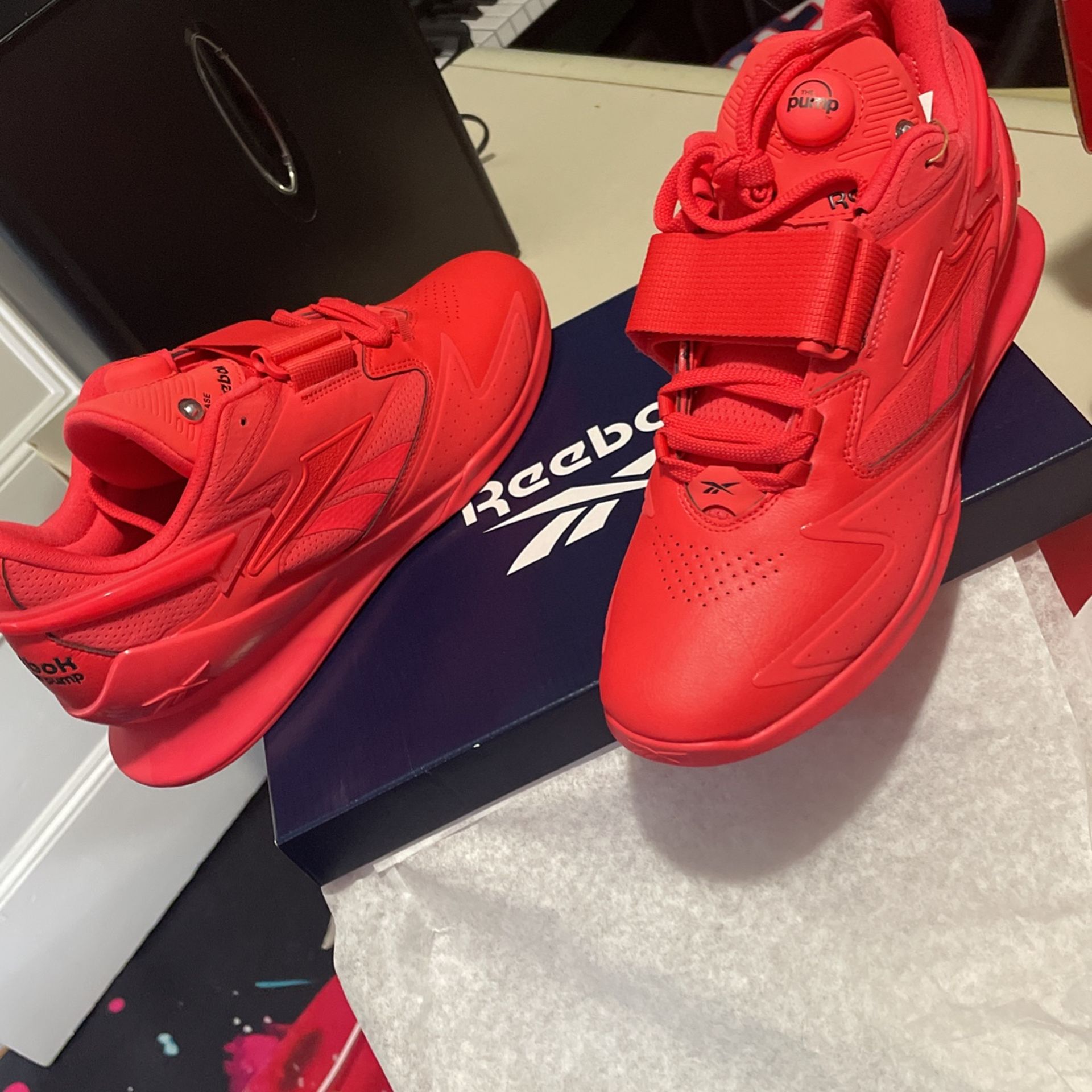 Brand New Reebok Size 9.5