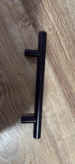 Cabinet handles