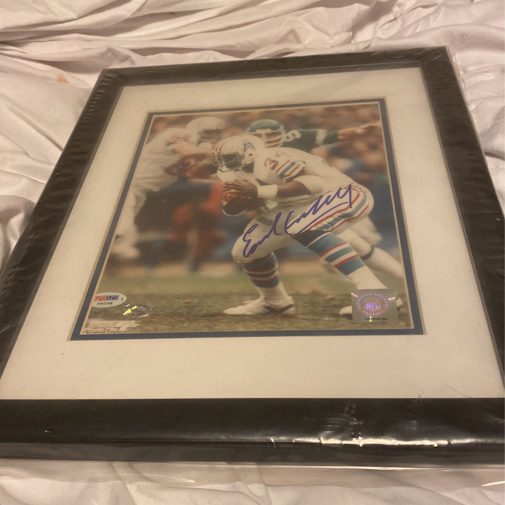 Earl Campbell Signed Autograph 