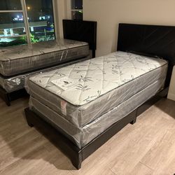 NEW MATTRESS TWIN SIZE PLUSH WITH BOX SPRING