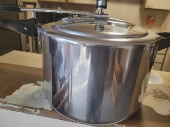New pressure cooker