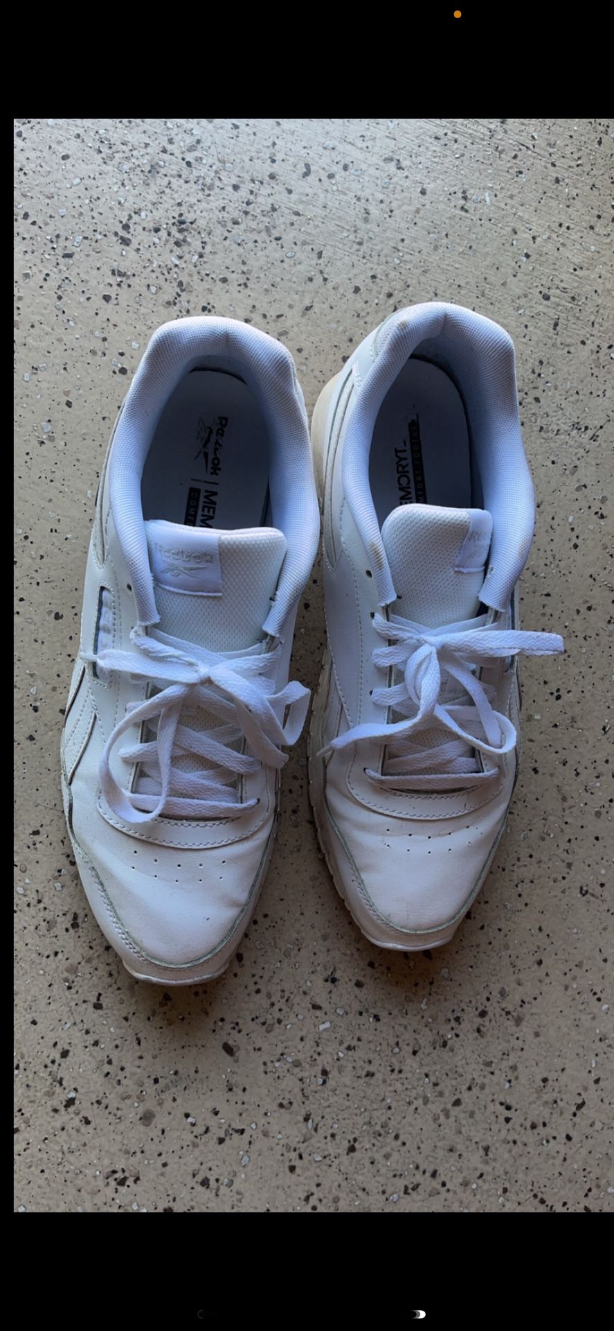 Price Drop! Reebok Shoes Size 12