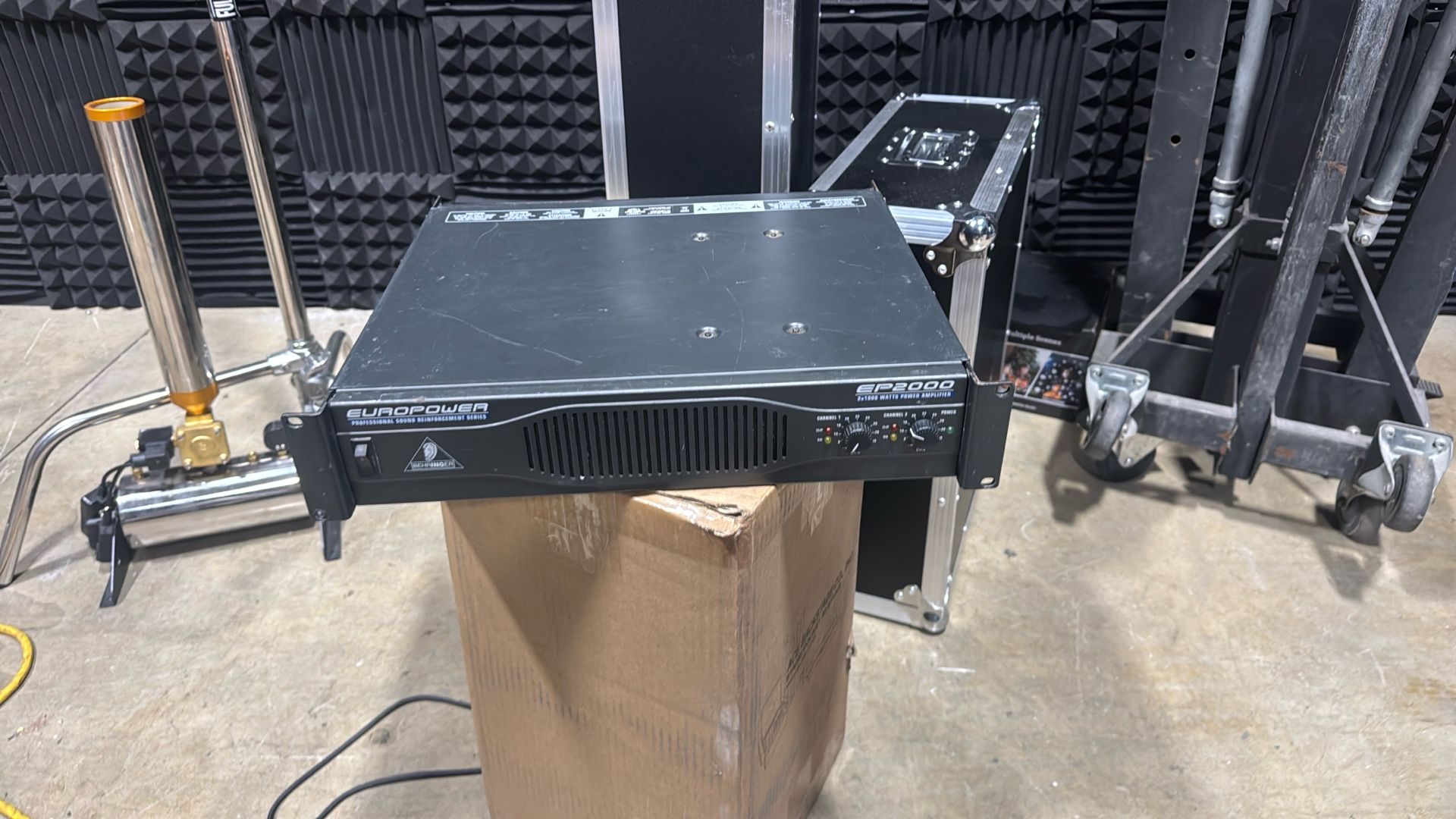 Power amp EP2000