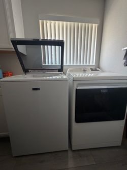 Maytag Washer and Dryer Set