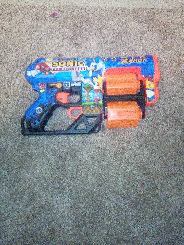 Nerf Gun Holds 12 Bullet