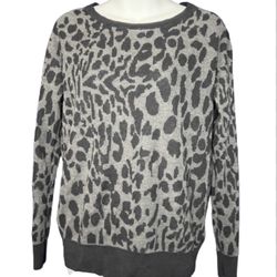DKNY Leopard sweater Size Small 