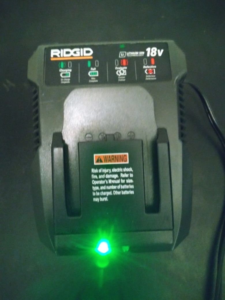 RIDGID: LITHIUM ION CHARGER