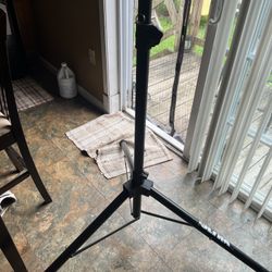 Dj speaker stands