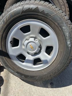 Chevy Colorado (4)  used wheels and tires