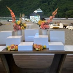 Square White Acrylic Riser 