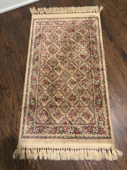 Small Floral Persian-Style Area Rug with Fringe