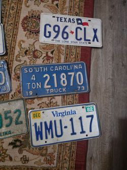 Old plates f or decor