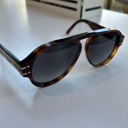 Authentic  CHRISTIAN DIOR Aviator Sunglasses Tortoise  $275 OBO 