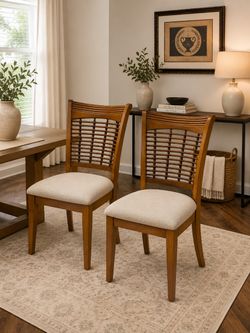 2 Hillsdale Bayberry Wicker Dining Chairs