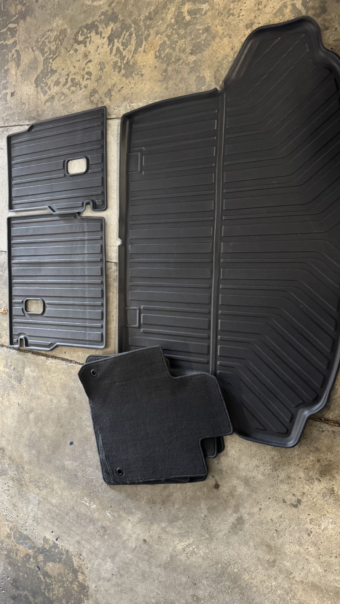 Trunk Rubber Matt For Honda HRV EXL 2025