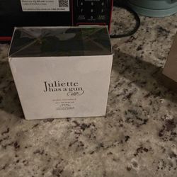Juliette has a gun perfume