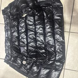 Moncler puffer vest size L