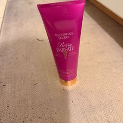 Victoria's Secret Berry Parfait Fragrance Lotion