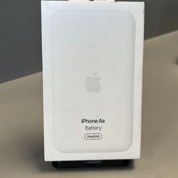 Apple iPhone MagSafe battery
