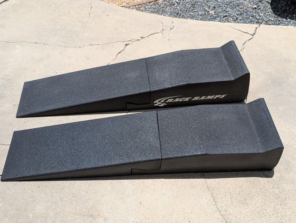 RR-XT-2 Low Profile 2-Piece Race Ramps XT Brute Technologies Service Ramp Pair Auto Car Oil Change Lowered 10.8 Angle