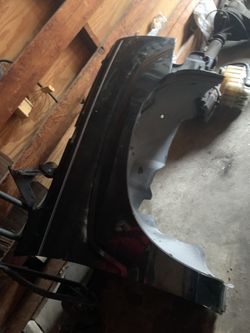 Parts 2002 Cadillac Escalade Fenders