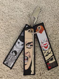 Pennywise IT Horror Keychain Fabric Key Fob Metal Cleaver Charm Halloween