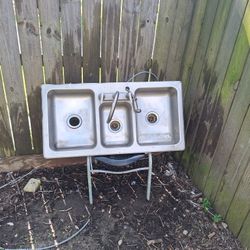Triplekitchen sink
