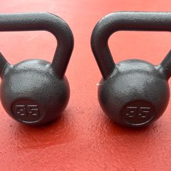 35.lbs X 2 Kettlebells