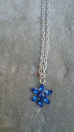 Necklace with blue flower