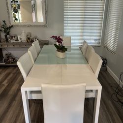 Dinning Table W/ 8 Chairs 