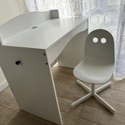Kids Desk/Study Table w/chair 