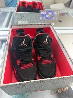 Jordan 4 red thunders