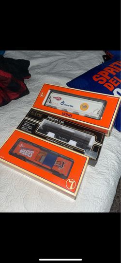 these are all late-1990s to early-2000s K-Line/Lionel O-scale freight cars. They’re collectible