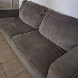 Pull Out Couch 