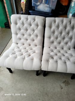 2 lounge chairs