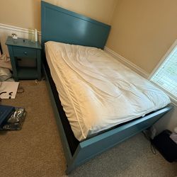 Queen Bed And Nightstand 