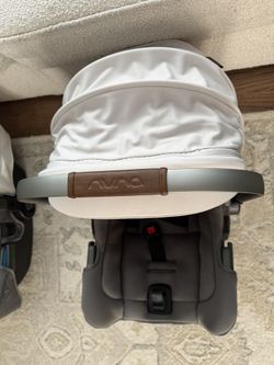 Nuna infant car seat