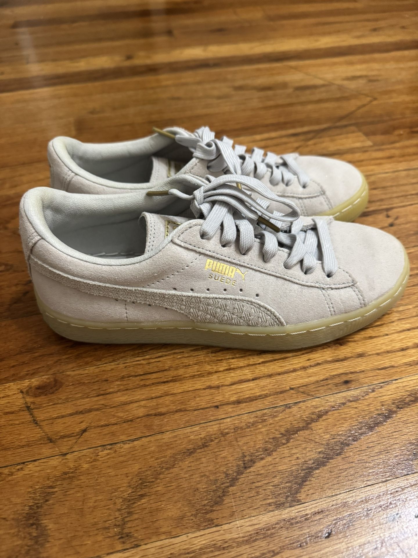 Puma Sneakers